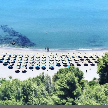 2 Bedrooms At 70 M Away From The With Sea View Balcony And Wifi