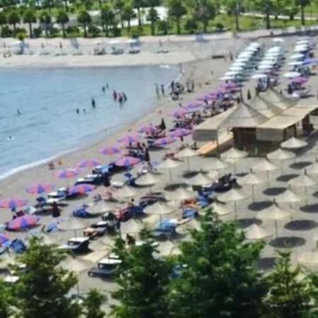 2 Bedrooms At 70 M Away From The With Sea View Balcony And Wifi *